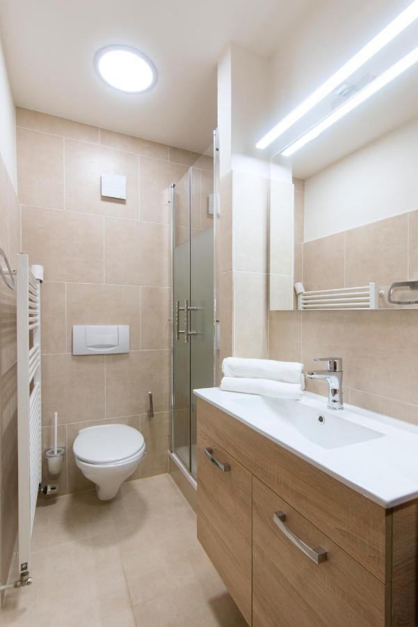 Billionaires Club Loft Sauna City Center Praga Exterior foto