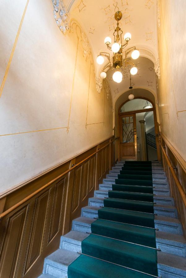 Billionaires Club Loft Sauna City Center Praga Exterior foto