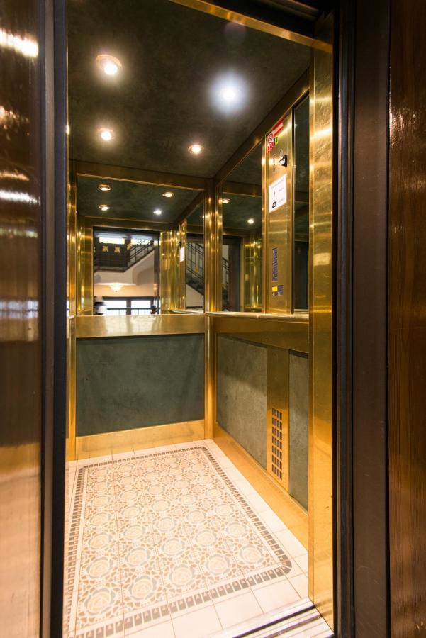 Billionaires Club Loft Sauna City Center Praga Exterior foto